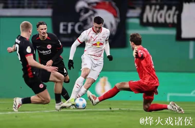 莱比锡6-0大胜法兰克福,迪奥曼德戴帽,鲍姆加 莱比锡6-0大胜法兰克福,迪奥曼德戴帽,鲍姆加