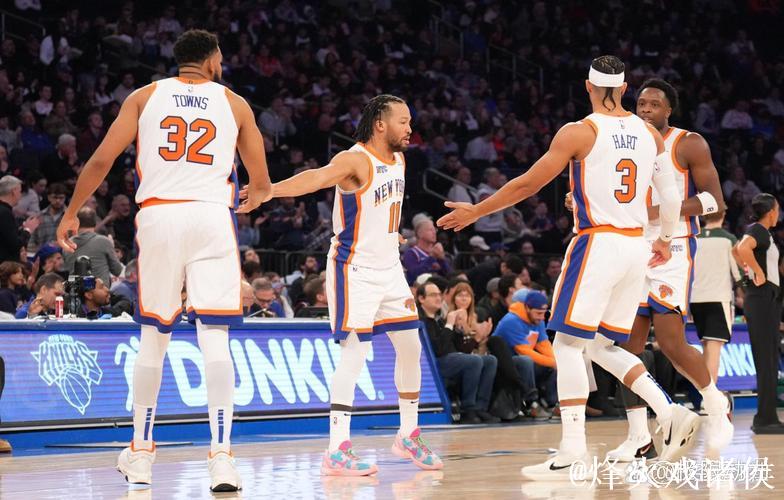 唐斯轰32分尼克斯大胜雄鹿 魔术力克鹈鹕终结5连败 唐斯轰32分尼克斯大胜雄鹿 魔术力克鹈鹕终结5连败